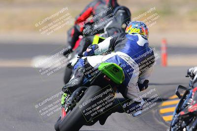 media/Oct-08-2022-SoCal Trackdays (Sat) [[1fc3beec89]]/Turn 11 Backside (1145am)/